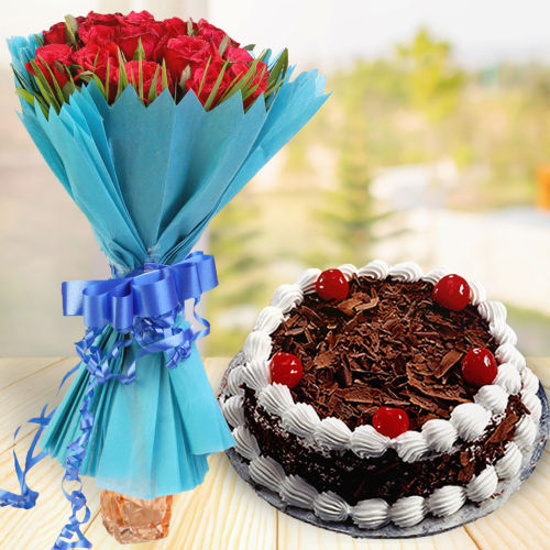 Win The Hearts WithCake And Flower Delivery Singapore